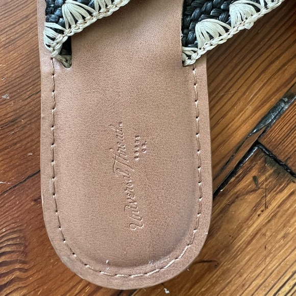 Universal Threads Cross Strap Woven Slides Size 8 - Picture 2 of 4